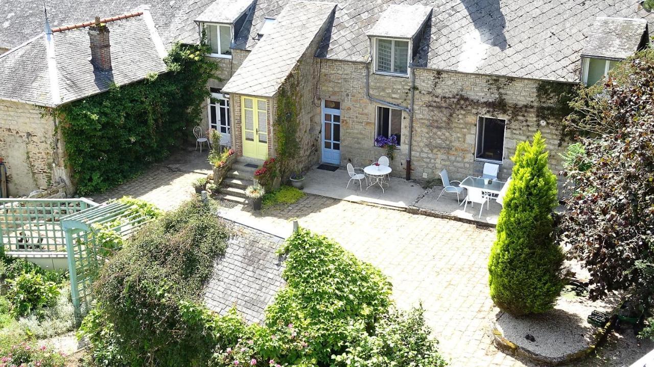Le Glycine A Manoir Sainte Cecile Leilighet Juvigny-Val-d'Andaine Eksteriør bilde